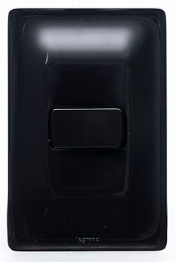 INTERRUPTOR ZEFFIA PRETO 1 SESSÃO COM PLACA 680100PT LEGRAND