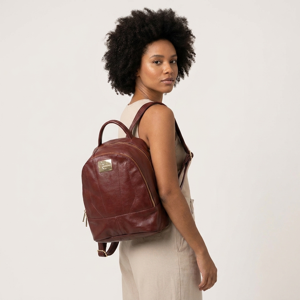 Mochila de Couro Lívia Cor:Marsala